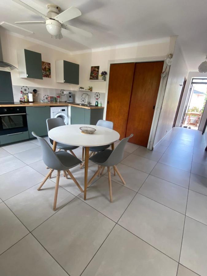 L'Esplanade, Appartement En Centre-Ville Au Calme Puisserguier Dış mekan fotoğraf